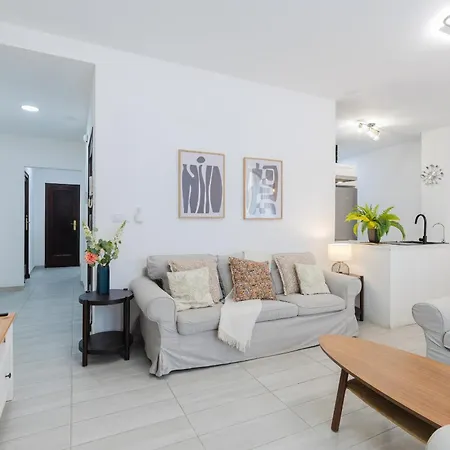 Elegance Cityscape *